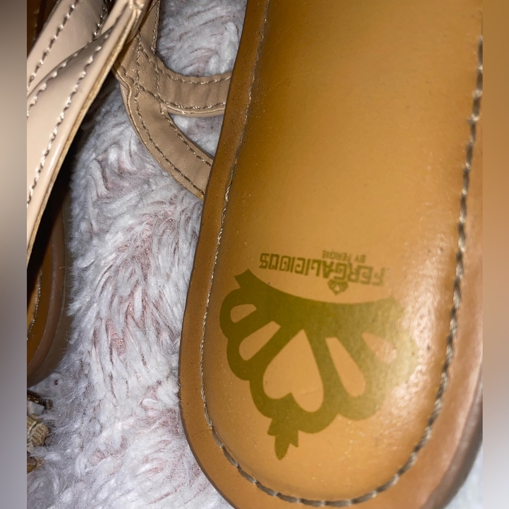 Fergalicious By Fergie Women's Honey Sand, Size 8 womens, worn ONCE!!!